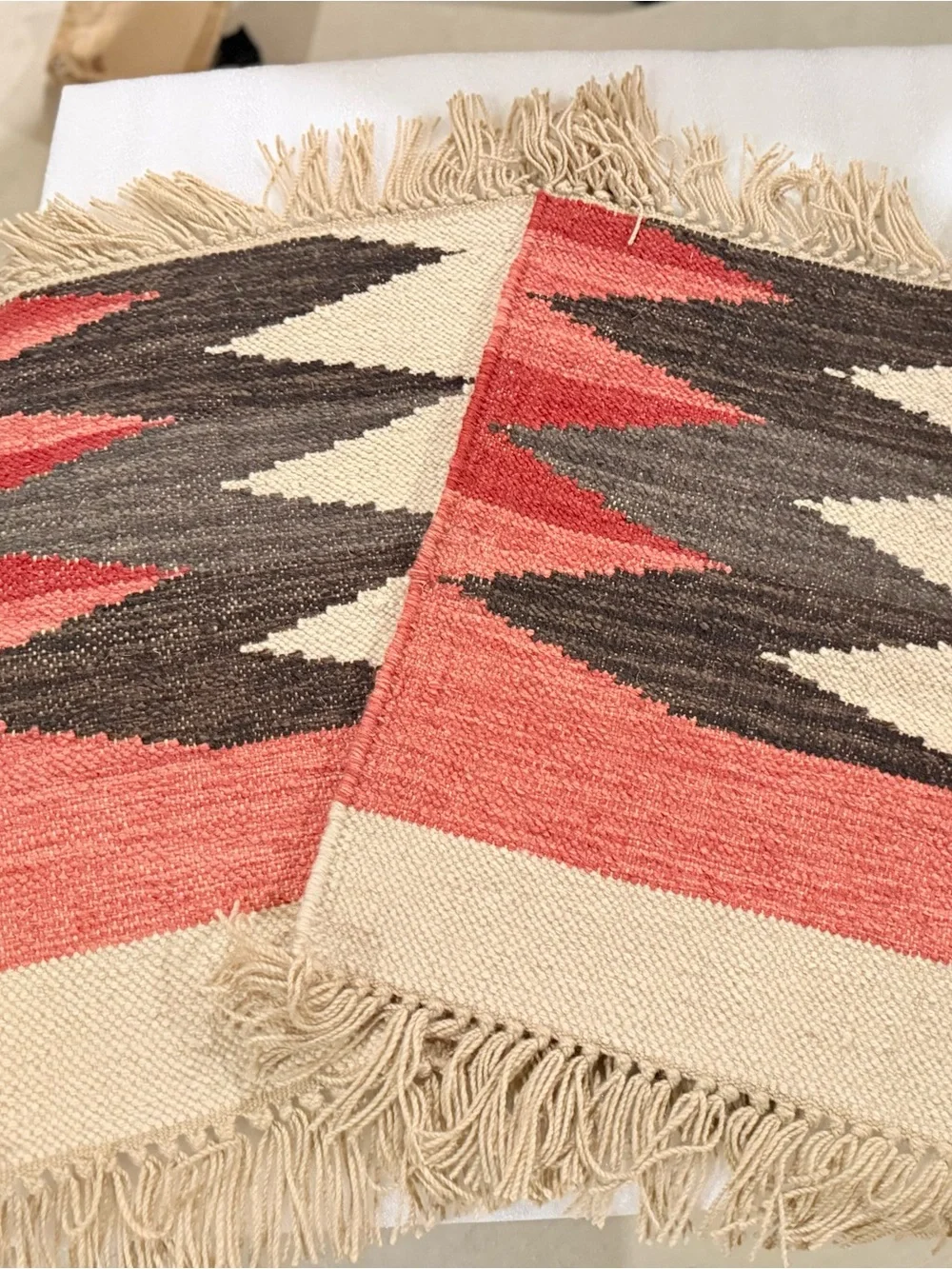New Pottery Barn Andie Tribal Kilim Dhurrie Small Rug, Red/Black/White, Small